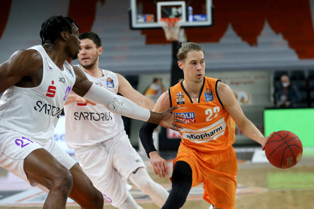 被国家队开 被国家队开